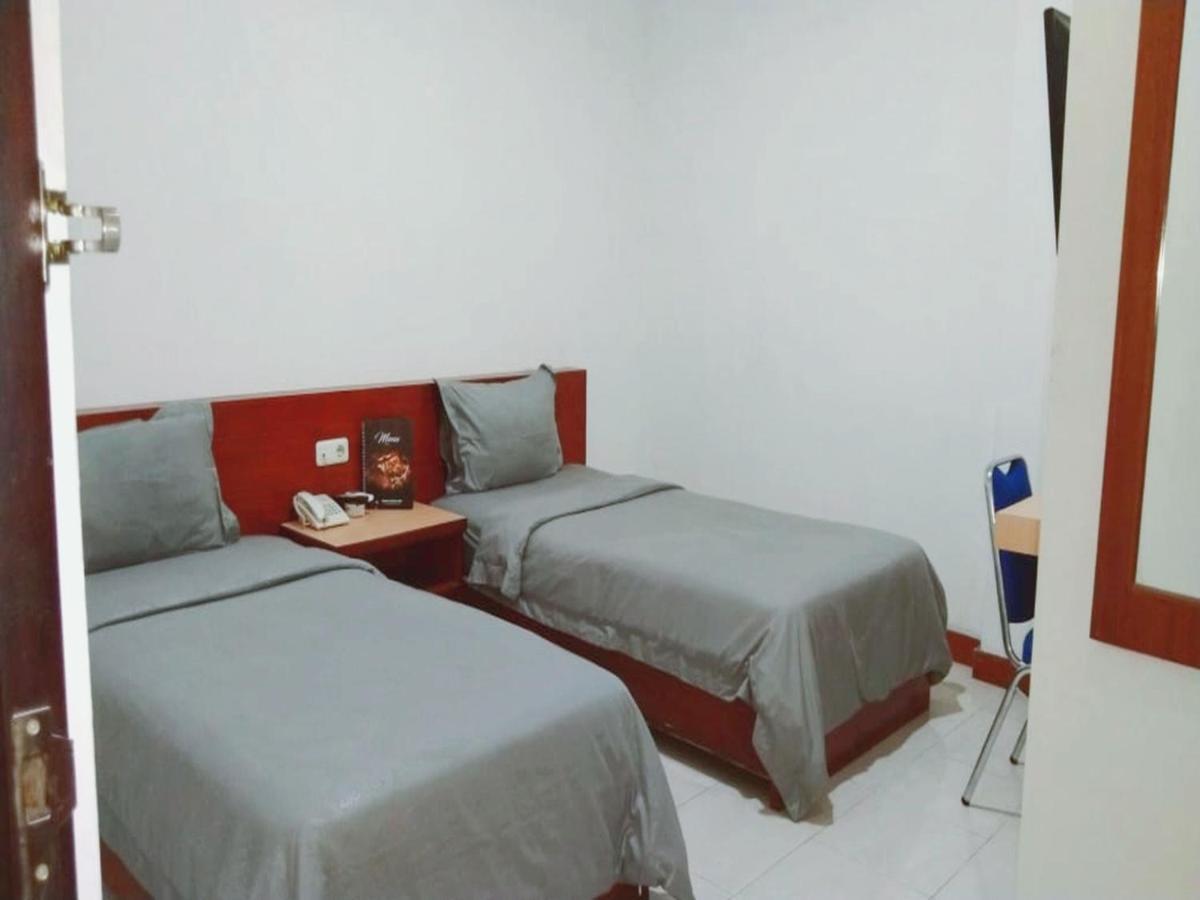 Hotel Gamalama WEST PAPUA エクステリア 写真
